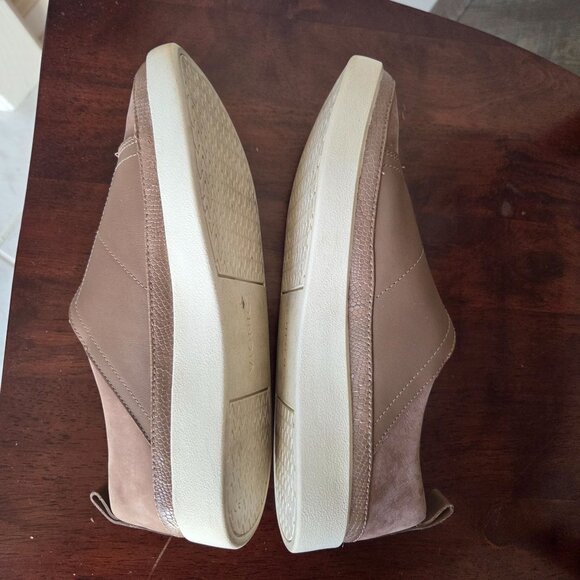 Vionic Womens Size 8 Zinah Blush Tan Slip-On Sneakers Leather Suede Upper Casual - Picture 9 of 10